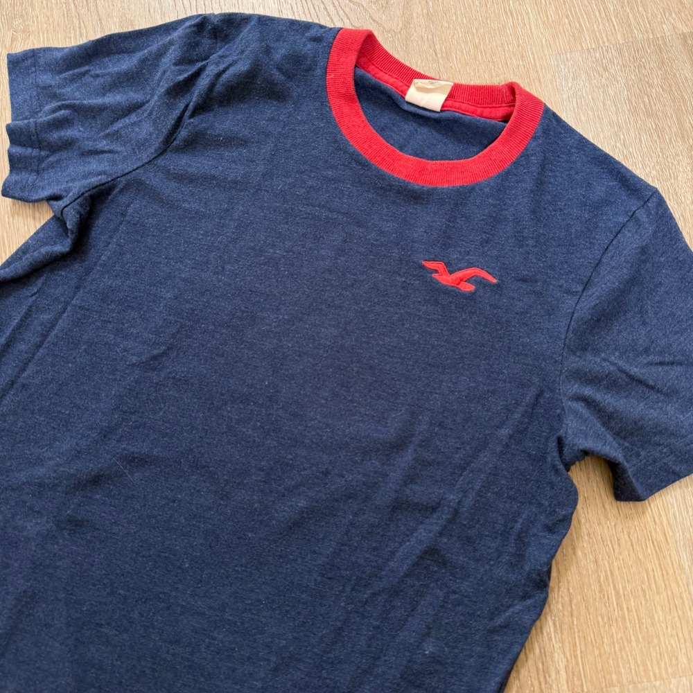Hollister Ringer T-Shirt Mens Medium Blue Red Embroidered Logo Short Sleeve Tee
